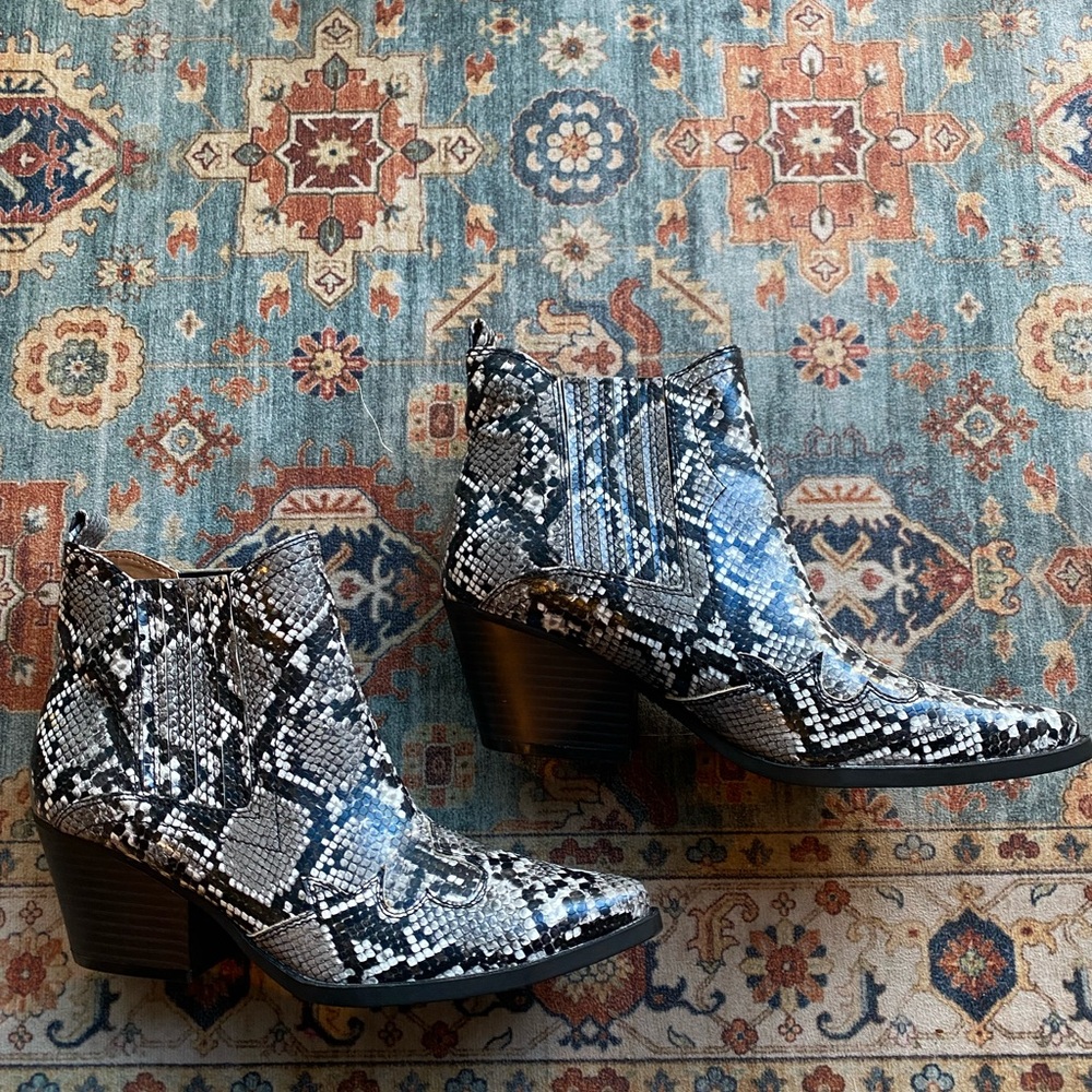 Indigo Black & White Snake-Print Ankle Boots
